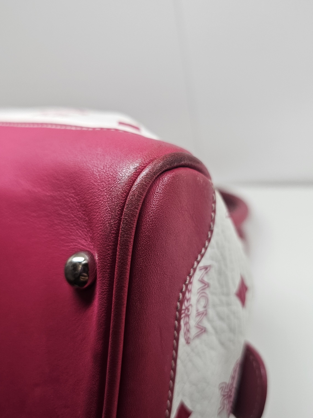 MCM Pink and White Signature Satchel - Picture 9 of 16